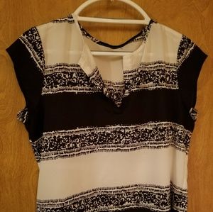 Ivanka Trump shirt size M